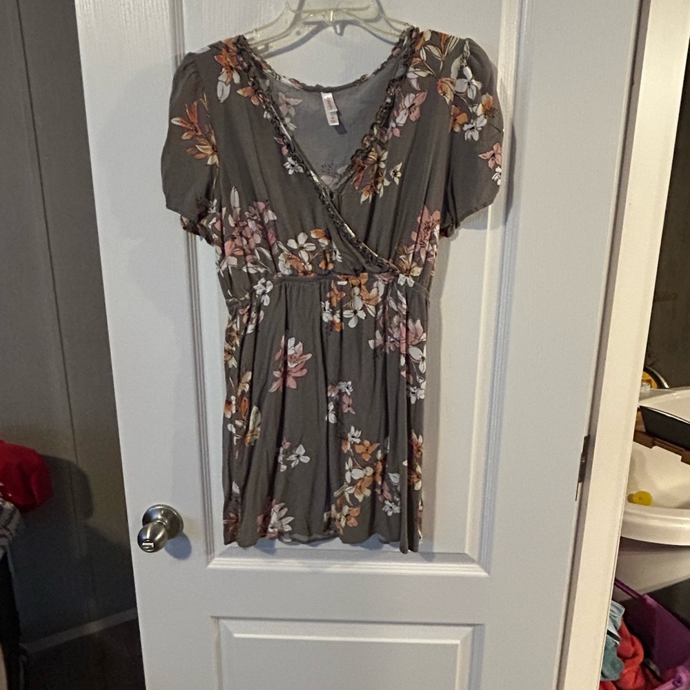 Floral Wrap Dress in Gray and Pink